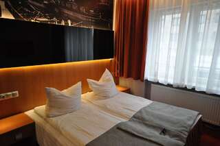 Отель Hotel Malinowski Economy Гливице Двухместный номер Делюкс с 2 отдельными кроватями-11